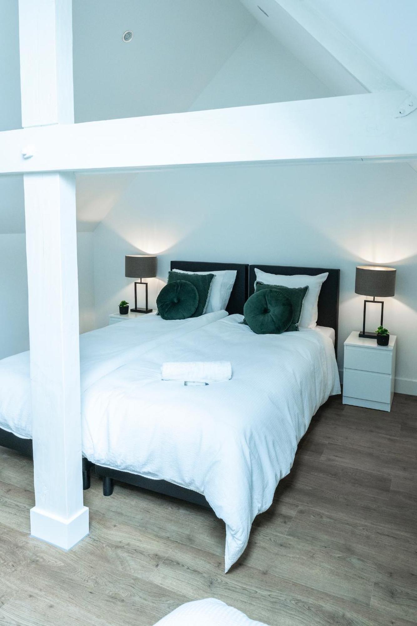 6-Bed Aircon House Diaz 60M2, Many Bedrooms Тілбург Екстер'єр фото